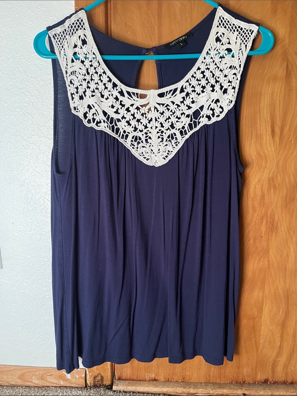 Super soft flowy top with lace detailing